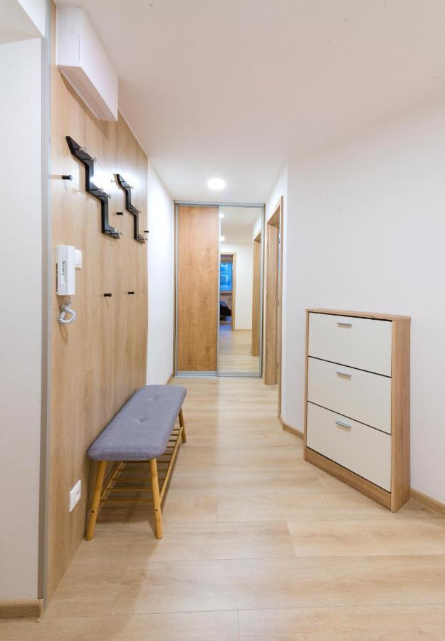 Apartman Razusa Centrum 班斯卡-比斯特里察 外观 照片